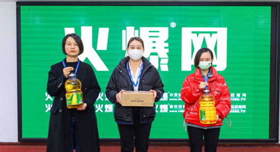 �펽��׌�ü Ů�ӓ���һƬ��